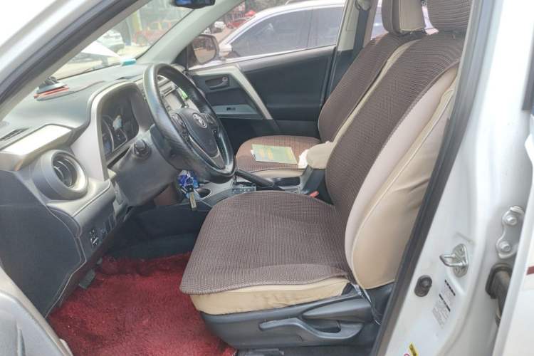 Used Toyota RAV4 2013 2.0L CVT Four-Wheel Drive Fashion Edition Left Front Seat