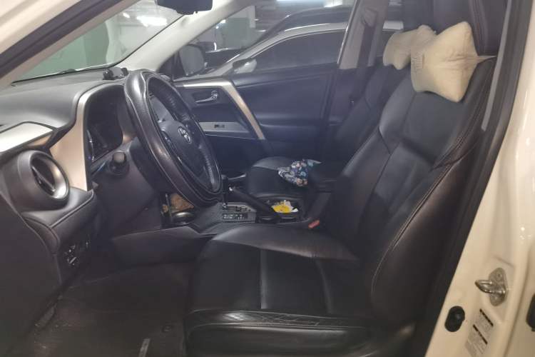 Used Toyota RAV4 2013 2.0L CVT Four-Wheel Drive New Edition Left Front Seat