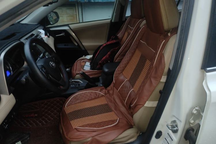 Used Toyota RAV4 2013 2.5L Automatic 4x4 Prestige Edition Left Front Seat