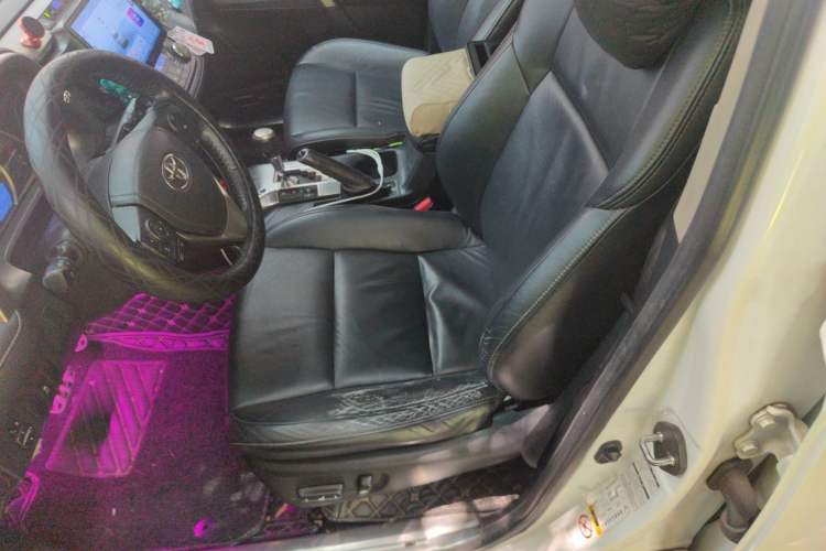 Used Toyota RAV4 2013 2.5L Automatic 4x4 Elite Edition Left Front Seat