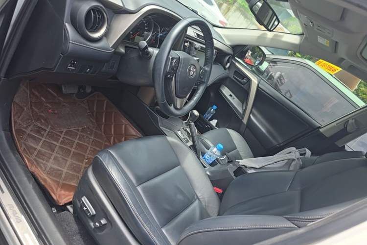Used Toyota RAV4 2013 2.5L Automatic 4x4 Elite Edition Left Front Seat
