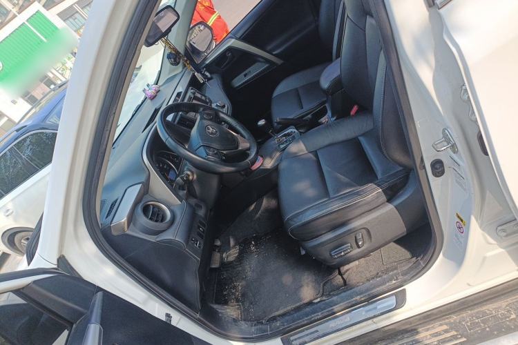 Used Toyota RAV4 2013 2.5L Automatic 4x4 Elite Edition Left Front Seat