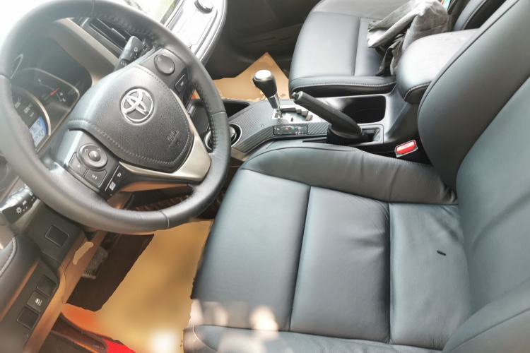Used Toyota RAV4 2013 2.5L Automatic 4x4 Elite Edition Left Front Seat