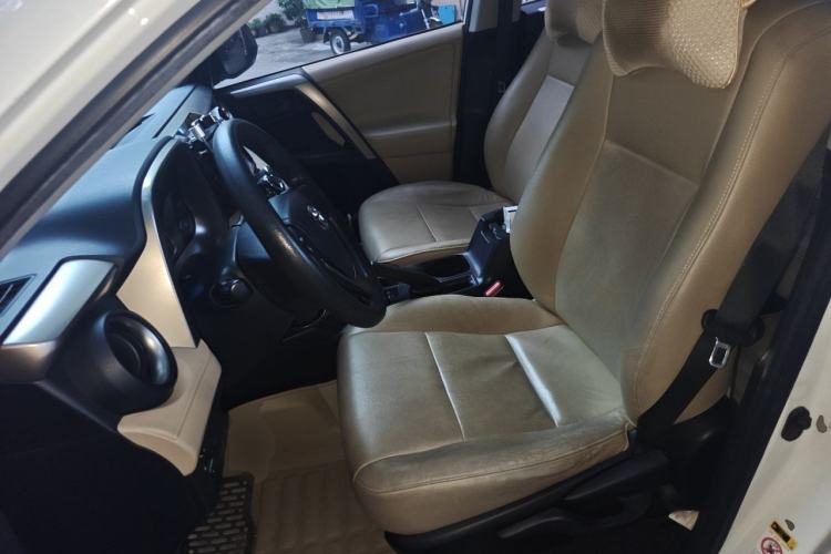 Used Toyota RAV4 2013 2.0L CVT Two-Wheel Drive Urban Edition Left Front Seat