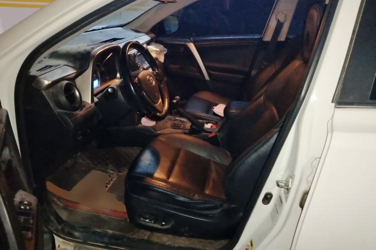 Used Toyota RAV4 2013 2.5L Automatic 4x4 Elite Edition Left Front Seat