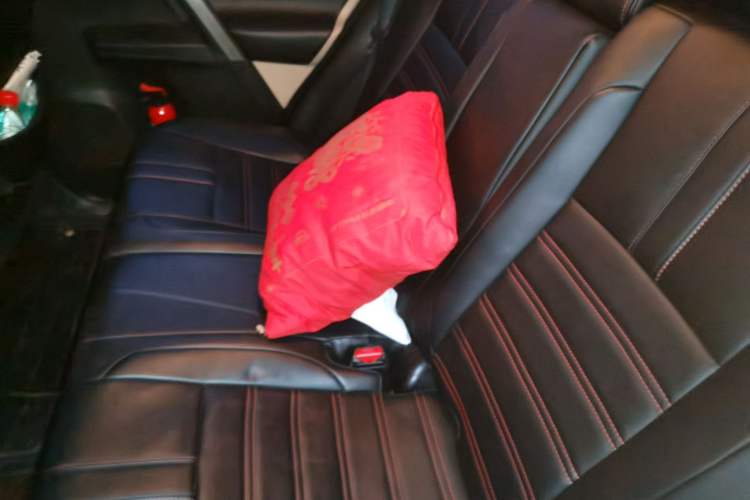 Used Toyota RAV4 2013 2.0L CVT Two-Wheel Drive Urban Edition Left Rear Seat