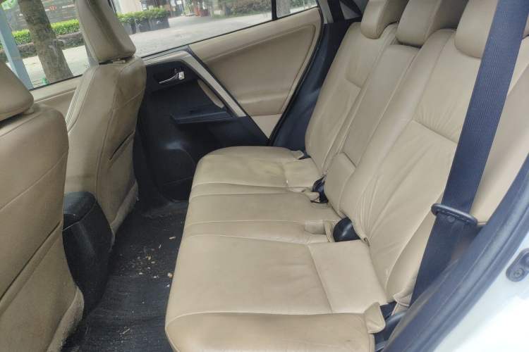 Used Toyota RAV4 2013 2.5L Automatic 4x4 Prestige Edition Left Rear Seat