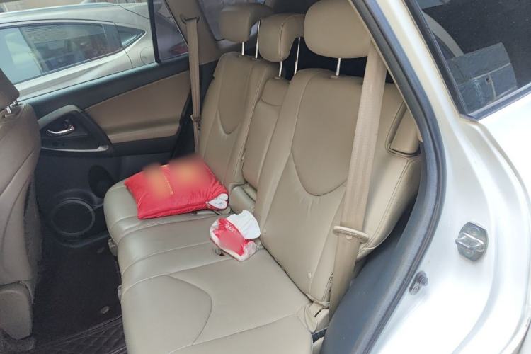 Used Toyota RAV4 2013 Special Edition 2.4L Automatic 4x4 Prestige Left Rear Seat