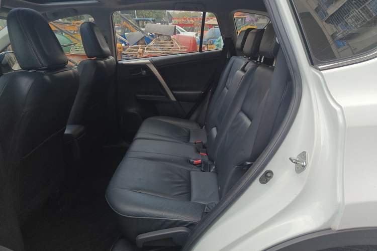 Used Toyota RAV4 2013 2.5L Automatic 4x4 Luxury Edition Left Rear Seat