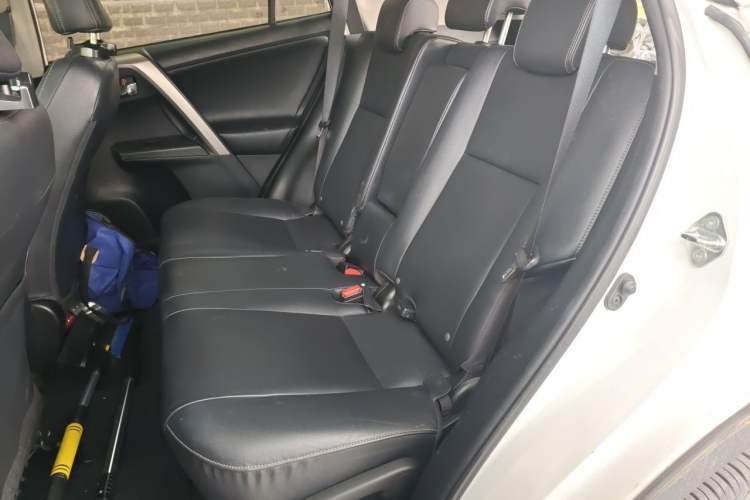 Used Toyota RAV4 2013 2.0L CVT Four-Wheel Drive New Edition Left Rear Seat