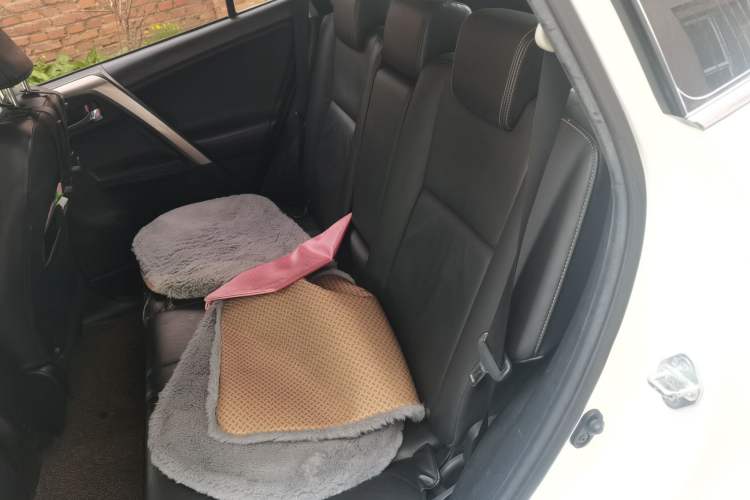 Used Toyota RAV4 2013 2.0L CVT Four-Wheel Drive New Edition Left Rear Seat
