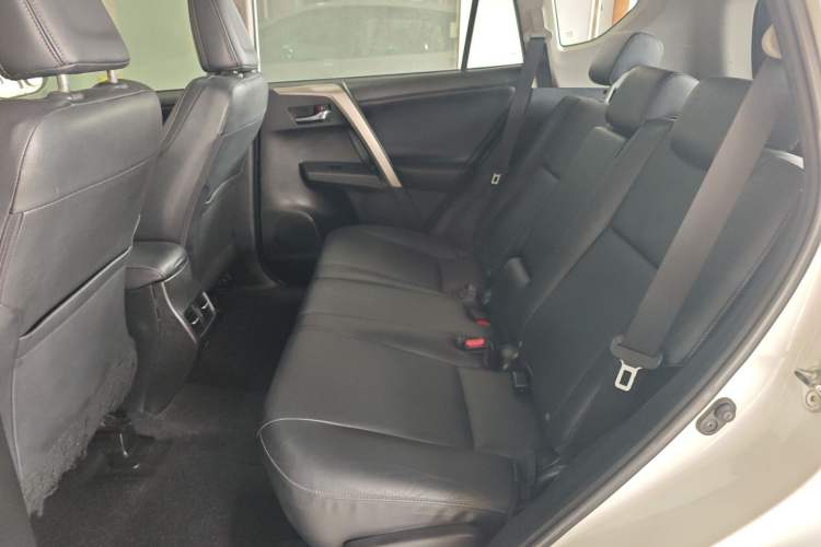 Used Toyota RAV4 2013 2.5L Automatic 4x4 Luxury Edition Left Rear Seat