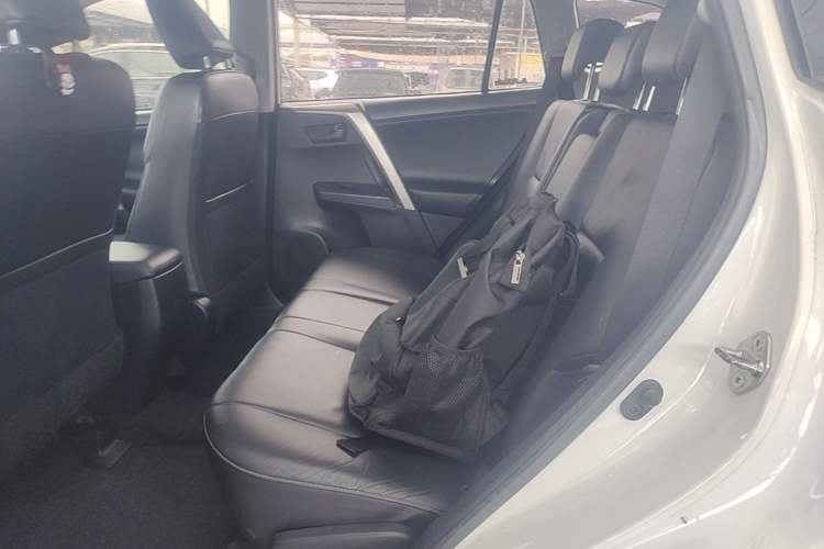 Used Toyota RAV4 2013 2.5L Automatic 4x4 Elite Edition Left Rear Seat