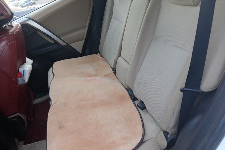 Used Toyota RAV4 2013 2.0L CVT Two-Wheel Drive Urban Edition Left Rear Seat
