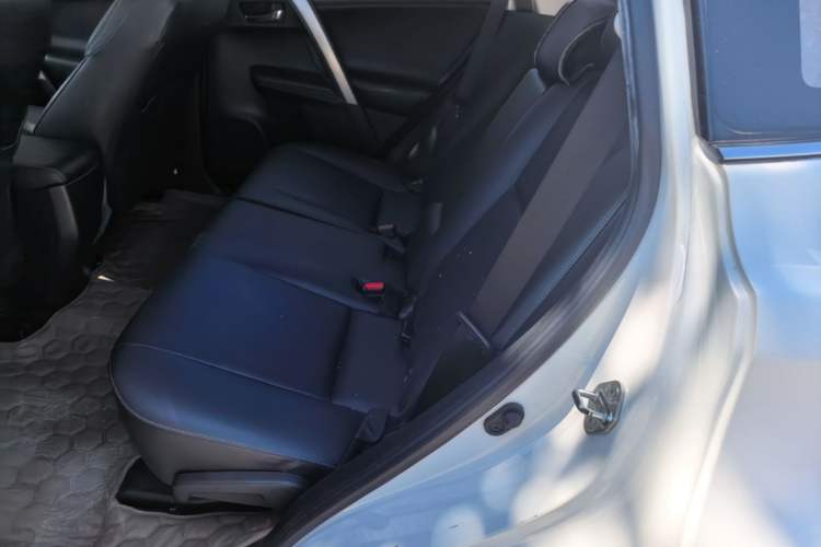 Used Toyota RAV4 2013 2.0L CVT Four-Wheel Drive New Edition Left Rear Seat