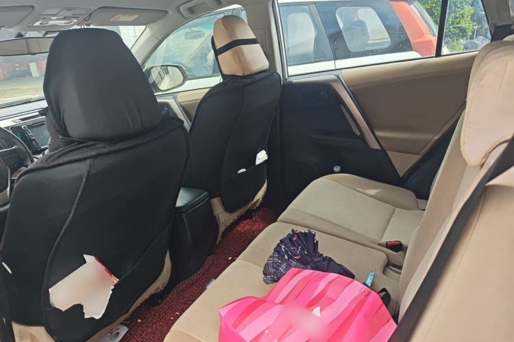 Used Toyota RAV4 2013 2.0L CVT Two-Wheel Drive Urban Edition Left Rear Seat