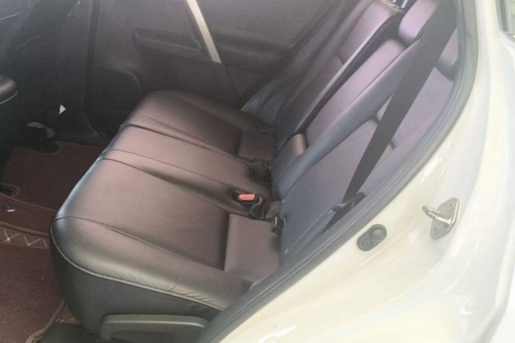 Used Toyota RAV4 2013 2.0L CVT Four-Wheel Drive New Edition Left Rear Seat