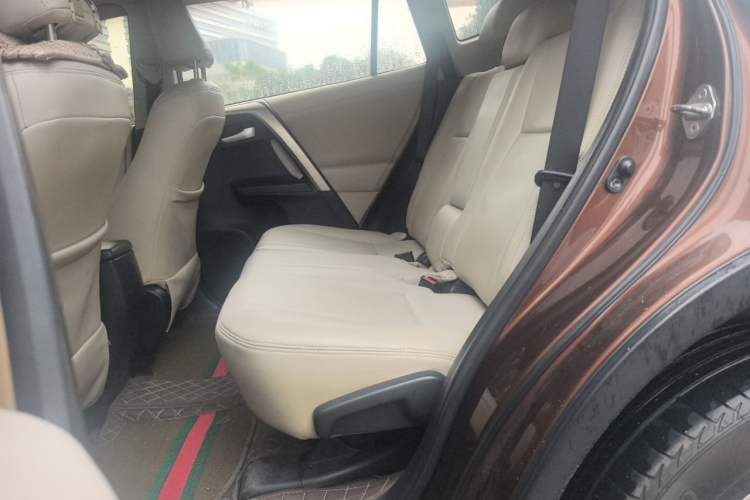 Used Toyota RAV4 2013 2.0L CVT Two-Wheel Drive Urban Edition Left Rear Seat