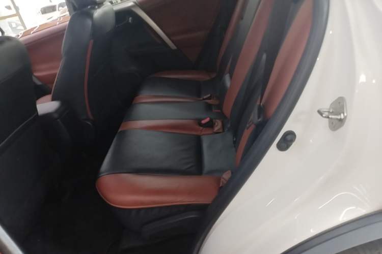 Used Toyota RAV4 2013 2.5L Automatic 4x4 Luxury Edition Left Rear Seat
