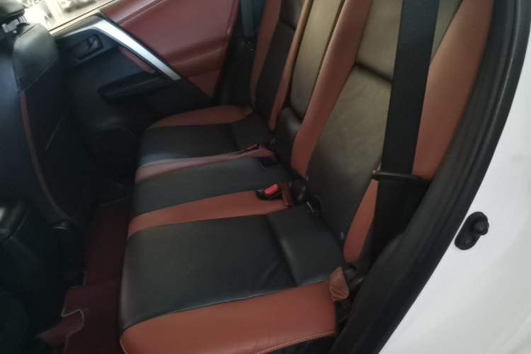 Used Toyota RAV4 2013 2.5L Automatic 4x4 Elite Edition Left Rear Seat