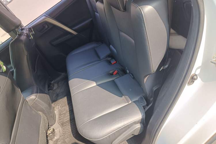 Used Toyota RAV4 2013 2.5L Automatic 4x4 Elite Edition Left Rear Seat