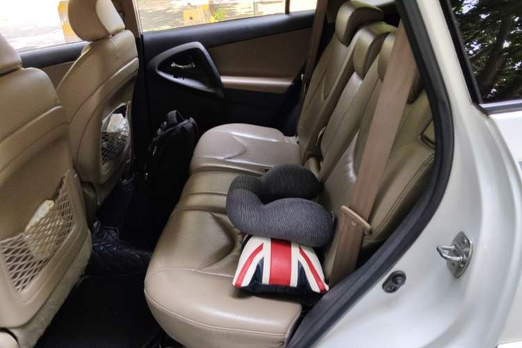 Used Toyota RAV4 2013 Special Edition 2.0L Automatic Elite Left Rear Seat