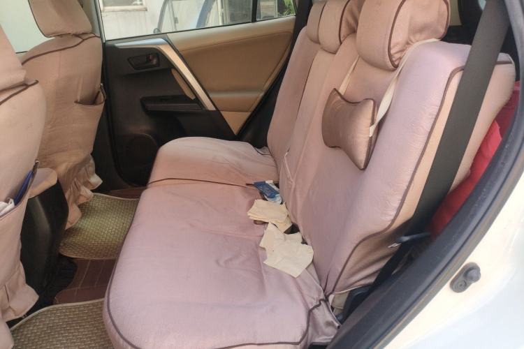 Used Toyota RAV4 2013 2.0L CVT Two-Wheel Drive Urban Edition Left Rear Seat