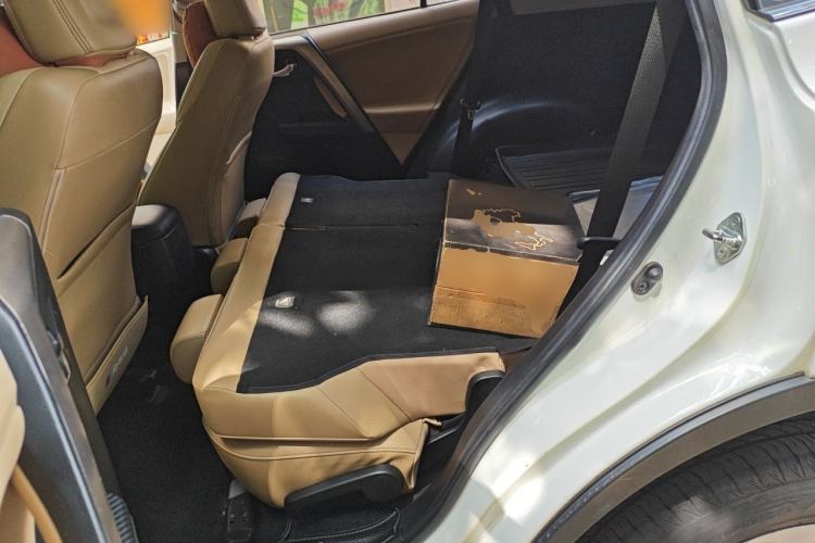 Used Toyota RAV4 2013 2.0L CVT Four-Wheel Drive New Edition Left Rear Seat