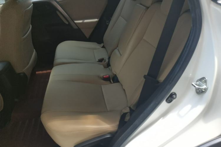 Used Toyota RAV4 2013 2.0L CVT Two-Wheel Drive Urban Edition Left Rear Seat