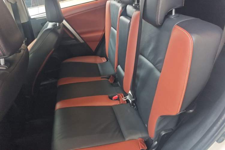 Used Toyota RAV4 2013 2.5L Automatic 4x4 Elite Edition Left Rear Seat