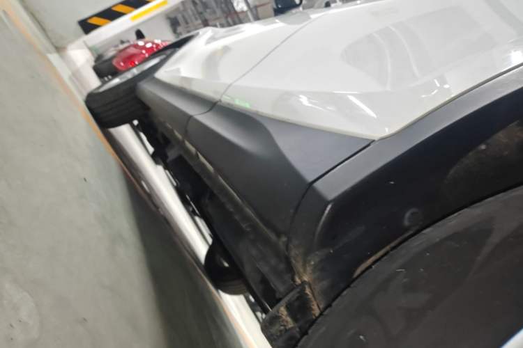 Used Toyota RAV4 2013 2.5L Automatic 4x4 Elite Edition Left Side Sill