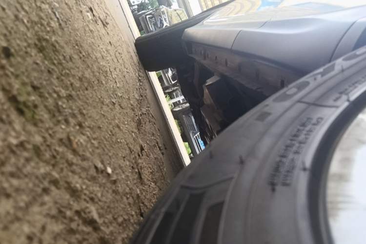 Used Toyota RAV4 2013 2.0L CVT Four-Wheel Drive New Edition Left Side Sill
