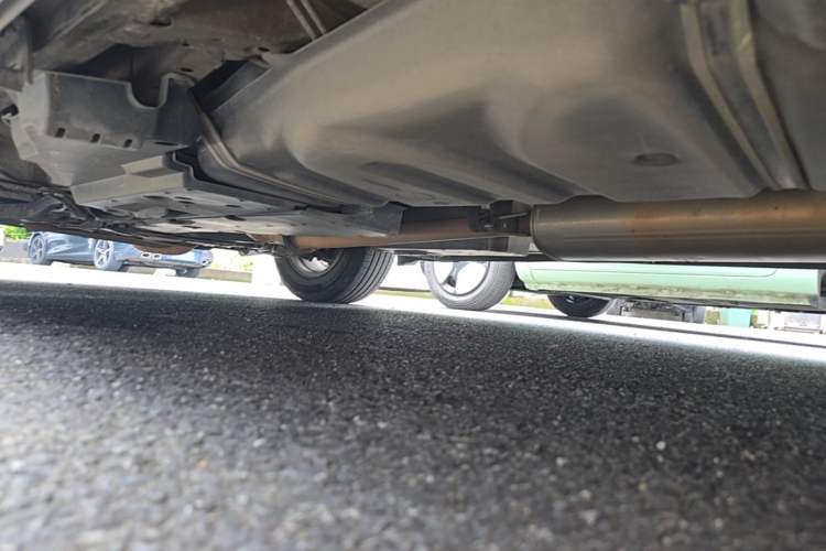 Used Toyota RAV4 2013 2.5L Automatic 4x4 Elite Edition Left Side Sill