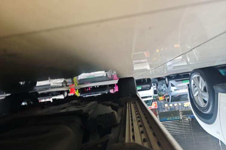 Used Toyota RAV4 2013 2.5L Automatic 4x4 Elite Edition Left Side Sill