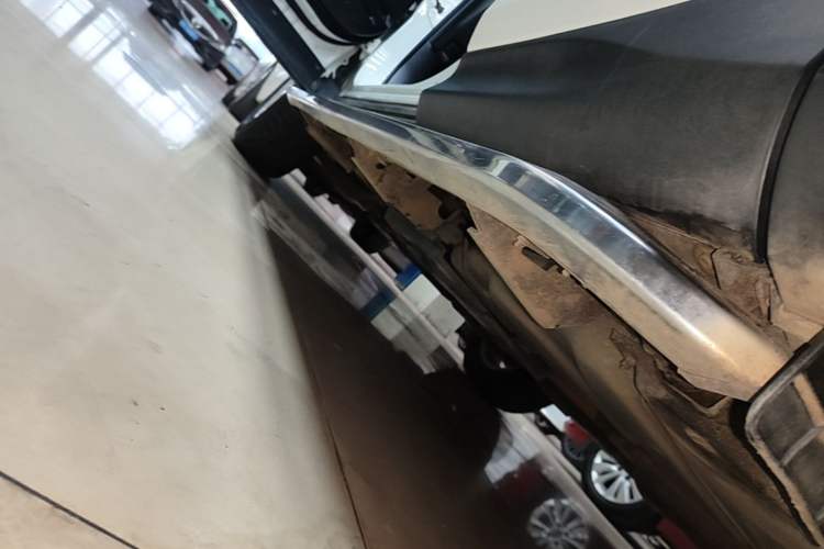 Used Toyota RAV4 2013 2.0L CVT Four-Wheel Drive Fashion Edition Left Side Sill