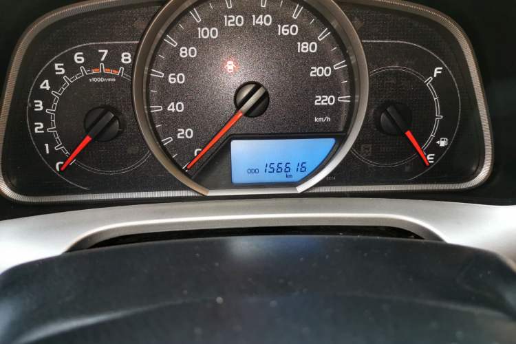 Used Toyota RAV4 2013 2.5L Automatic 4x4 Elite Edition Odometer Close Up