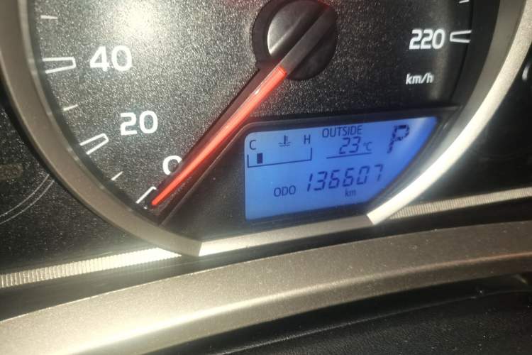 Used Toyota RAV4 2013 2.0L CVT Two-Wheel Drive Urban Edition Odometer Close Up