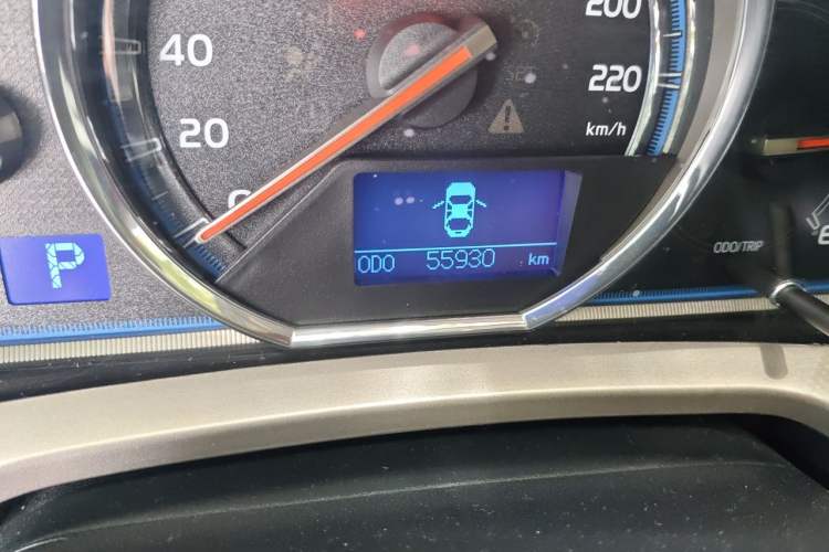 Used Toyota RAV4 2013 2.0L CVT Four-Wheel Drive New Edition Odometer Close Up