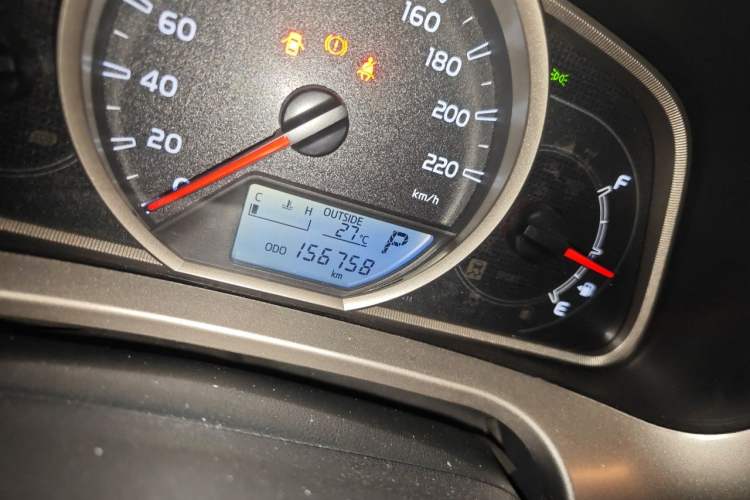 Used Toyota RAV4 2013 2.0L CVT Two-Wheel Drive Urban Edition Odometer Close Up