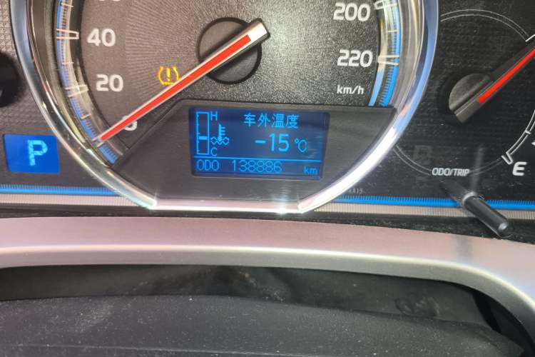 Used Toyota RAV4 2013 2.5L Automatic 4x4 Luxury Edition Odometer Close Up