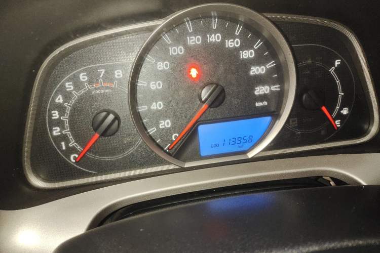 Used Toyota RAV4 2013 2.0L CVT Four-Wheel Drive Fashion Edition Odometer Close Up