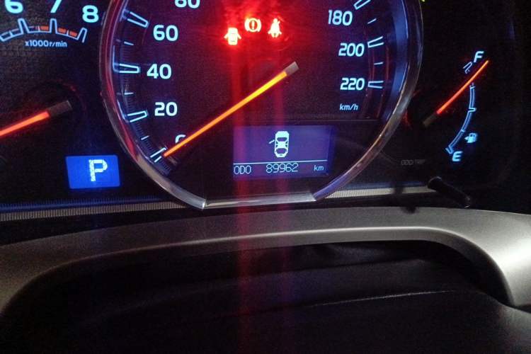 Used Toyota RAV4 2013 2.0L CVT Four-Wheel Drive New Edition Odometer Close Up