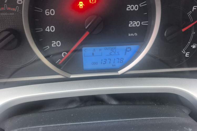 Used Toyota RAV4 2013 2.0L CVT Two-Wheel Drive Urban Edition Odometer Close Up