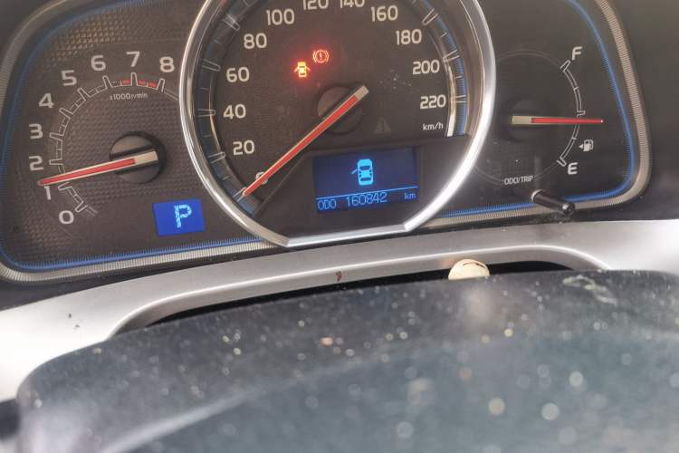 Used Toyota RAV4 2013 2.5L Automatic 4x4 Luxury Edition Odometer Close Up