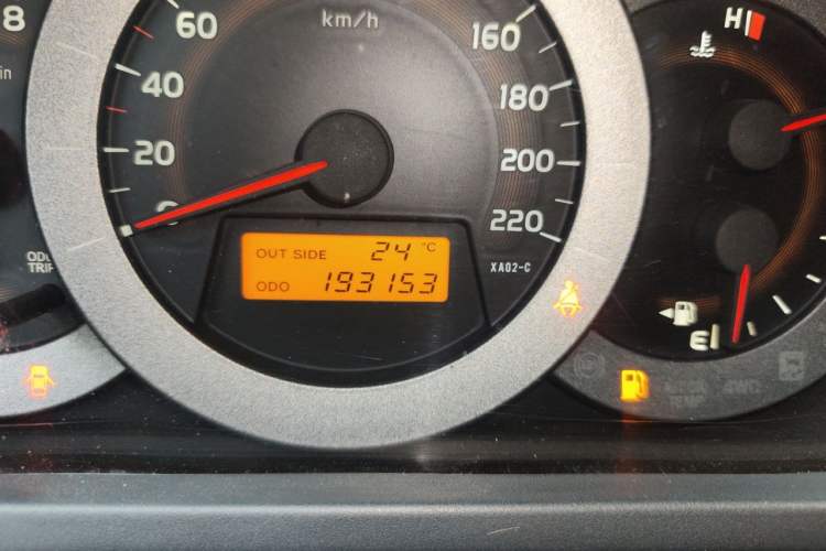 Used Toyota RAV4 2013 Special Edition 2.0L Manual Classic Odometer Close Up