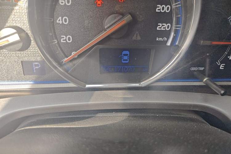 Used Toyota RAV4 2013 2.0L CVT Four-Wheel Drive New Edition Odometer Close Up