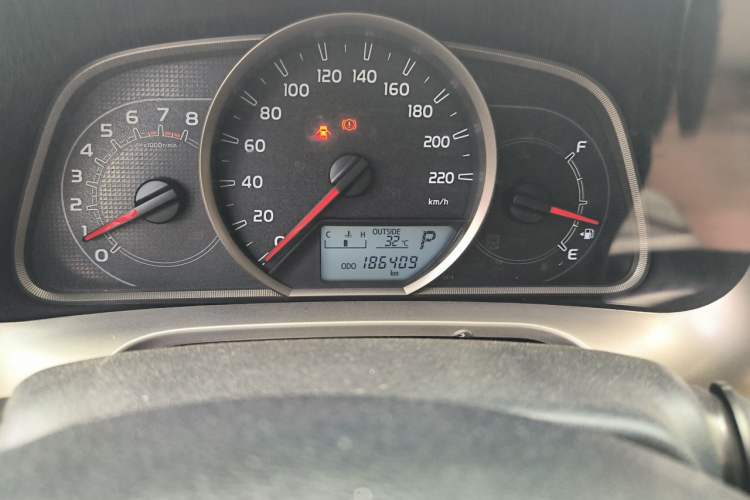 Used Toyota RAV4 2013 2.0L CVT Two-Wheel Drive Urban Edition Odometer Close Up