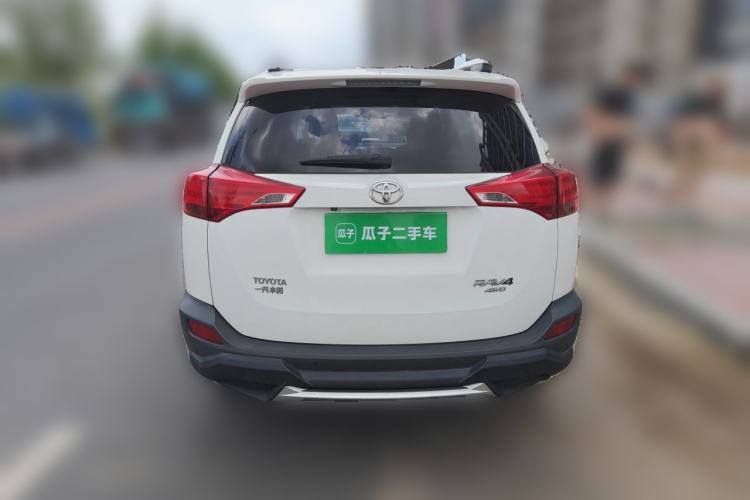 Used Toyota RAV4 2013 2.0L CVT Four-Wheel Drive Fashion Edition Rear