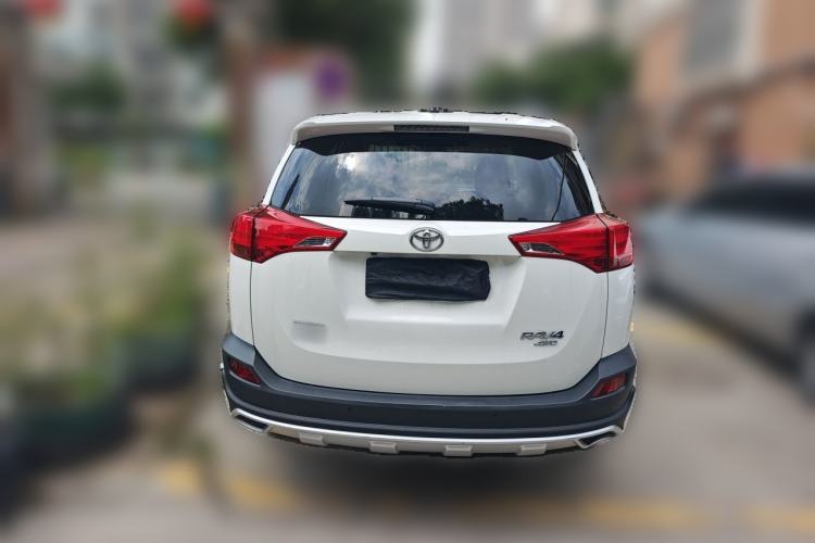Used Toyota RAV4 2013 2.0L CVT Four-Wheel Drive Fashion Edition Rear