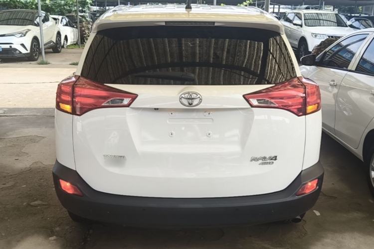 Used Toyota RAV4 2013 2.0L CVT Four-Wheel Drive New Edition Rear